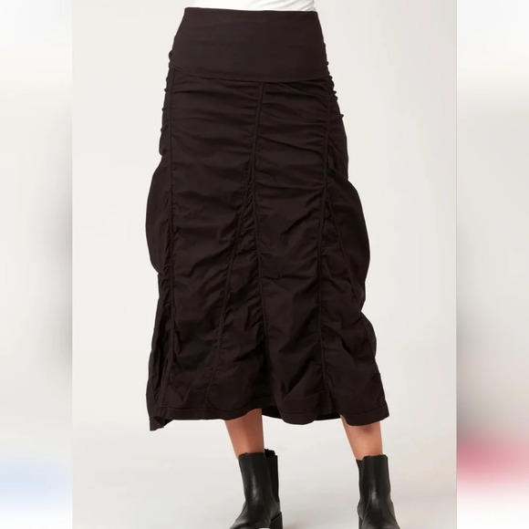 XCVI Women’s Gored Peasant Skirt Black Sz Small - Picture 10 of 15